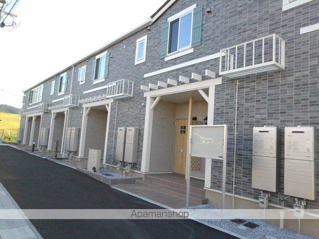 �{�茧�����s��ђ��U���ڂ̃A�p�[�g�̌����O��